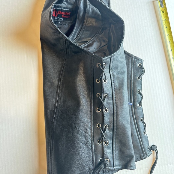 DS245 WOMEN'S STYLISH OPEN NECK SIDE LACE ZIPPER FRONT VEST size large - Picture 3 of 10